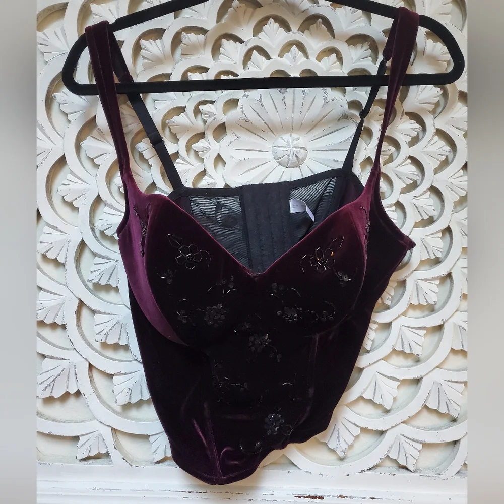 Sensual Cacique Velvet Beaded Corset Top In 40D In A Wine Burgendy - Picture 2 of 9